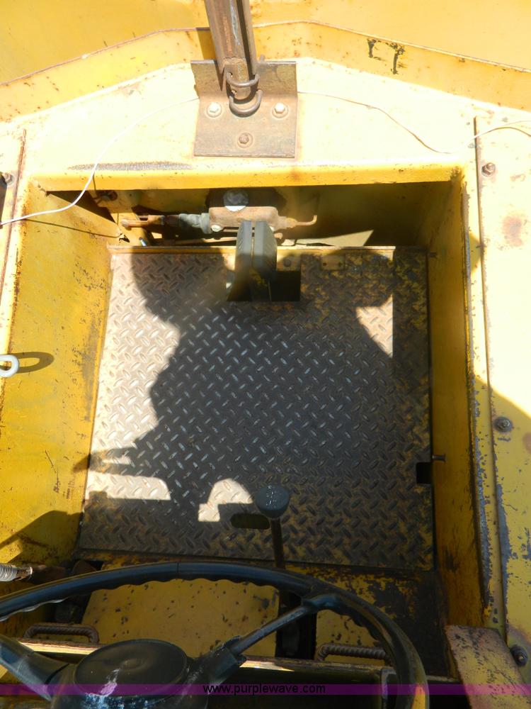 image for item B3705 Hyster C530A rubber tire roller