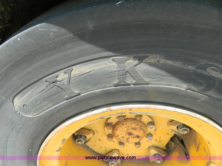 image for item B3705 Hyster C530A rubber tire roller