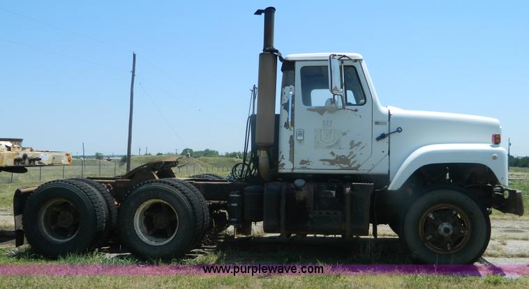 image for item B3706 1979 International semi truck