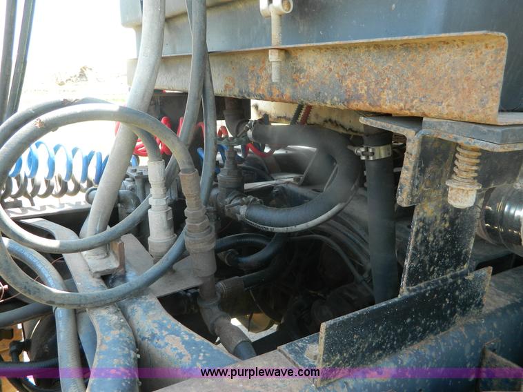 image for item B3706 1979 International semi truck