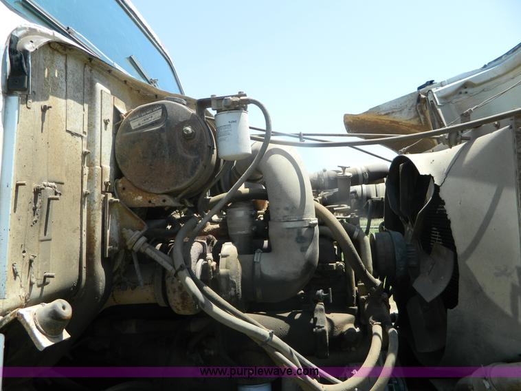 image for item B3706 1979 International semi truck