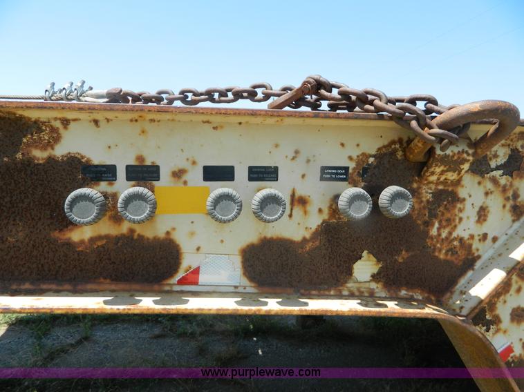 image for item B3707 1991 Trail King trailer