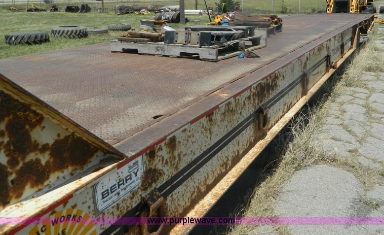 image for item B3707 1991 Trail King trailer