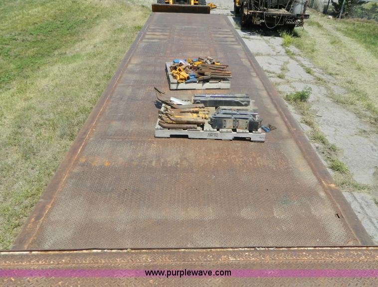 image for item B3707 1991 Trail King trailer