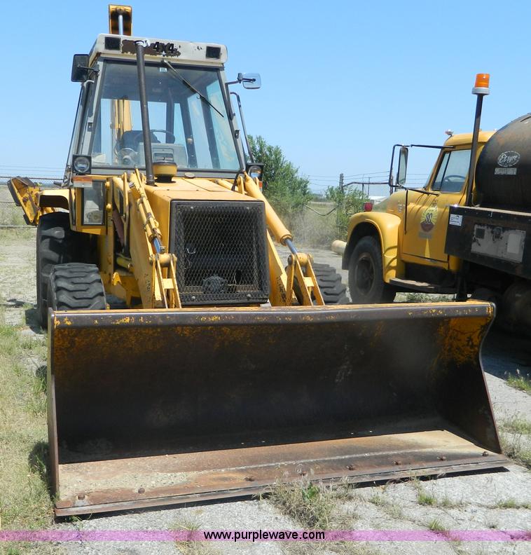 image for item B3708 1988 JCB 1550B backhoe