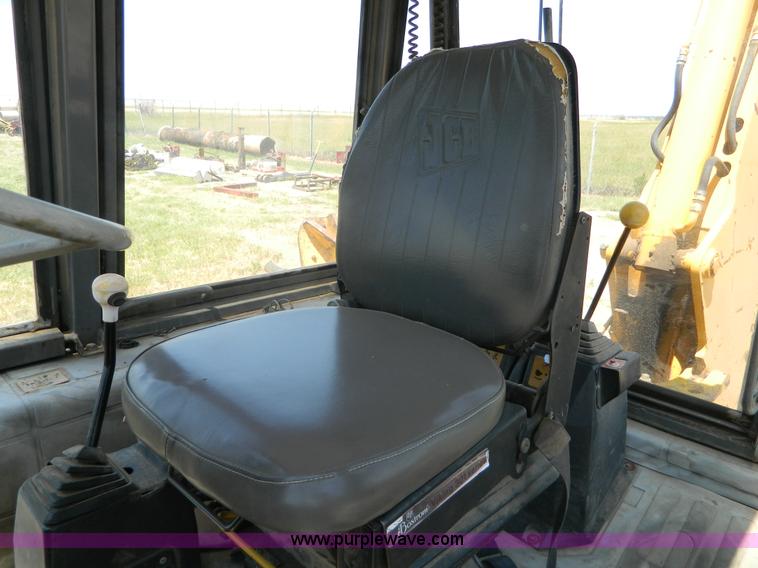 image for item B3708 1988 JCB 1550B backhoe