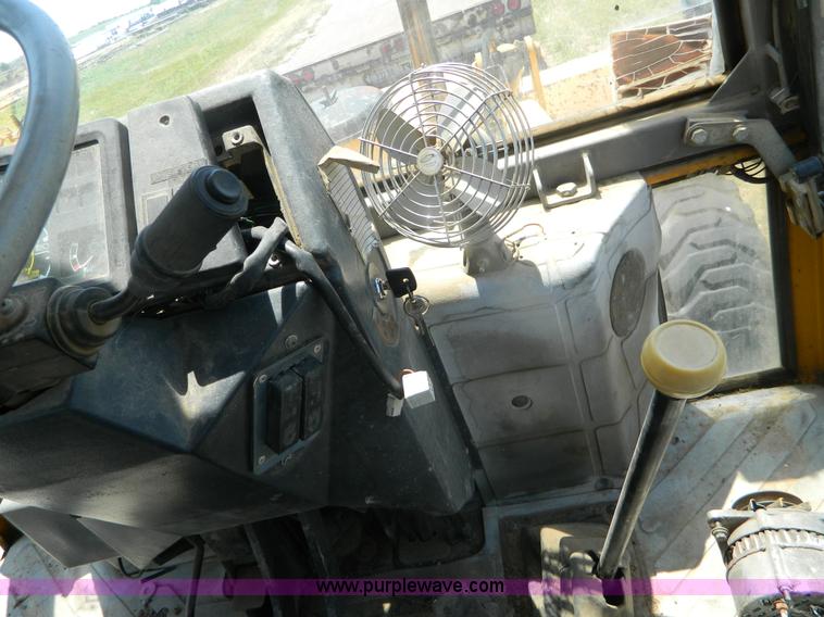 image for item B3708 1988 JCB 1550B backhoe