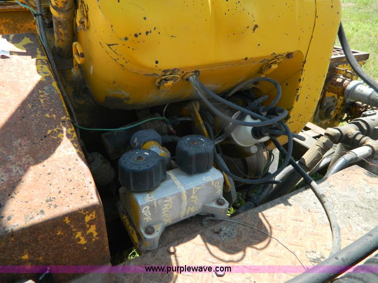 image for item B3710 American Equipment Magnum sealing machine