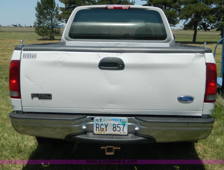 image for item B3713 1997 Ford F150 XLT pickup truck