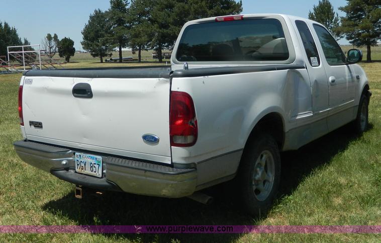 image for item B3713 1997 Ford F150 XLT pickup truck