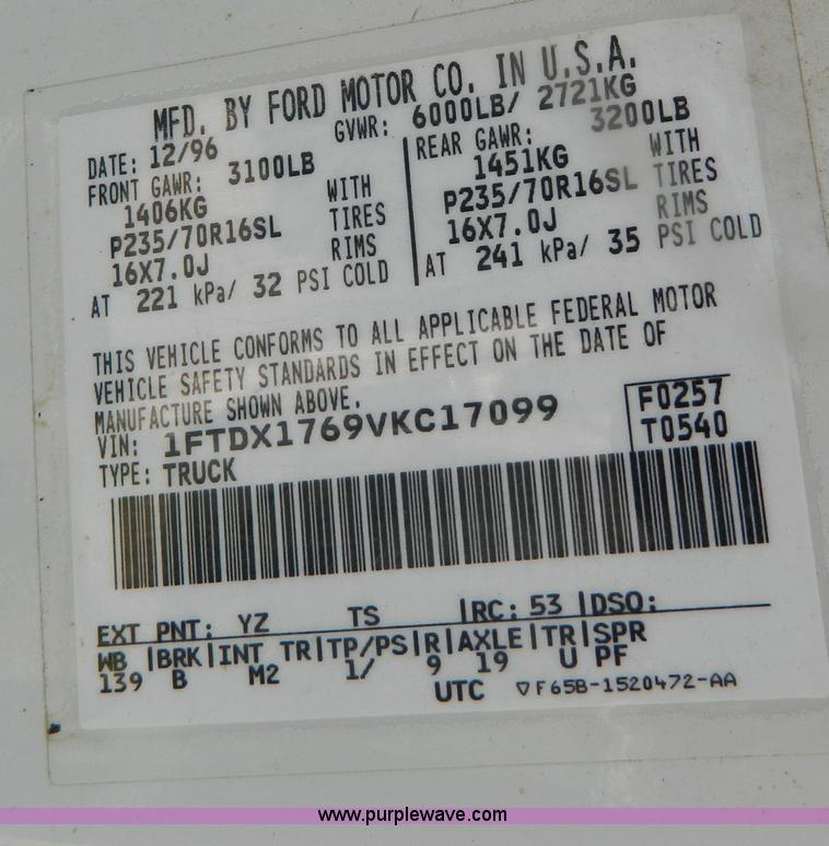 image for item B3713 1997 Ford F150 XLT pickup truck