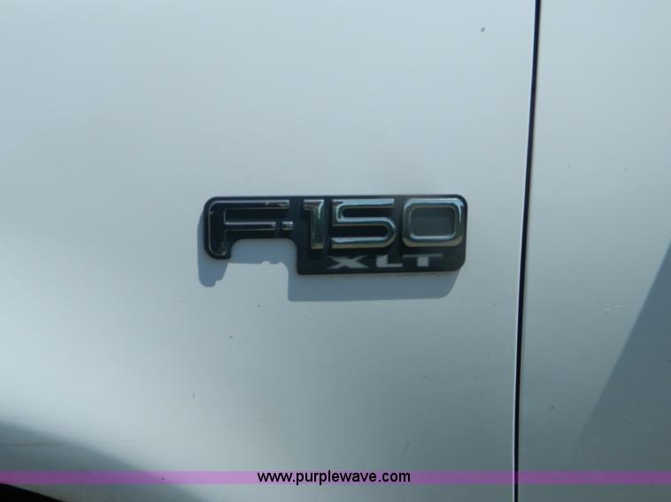 image for item B3713 1997 Ford F150 XLT pickup truck