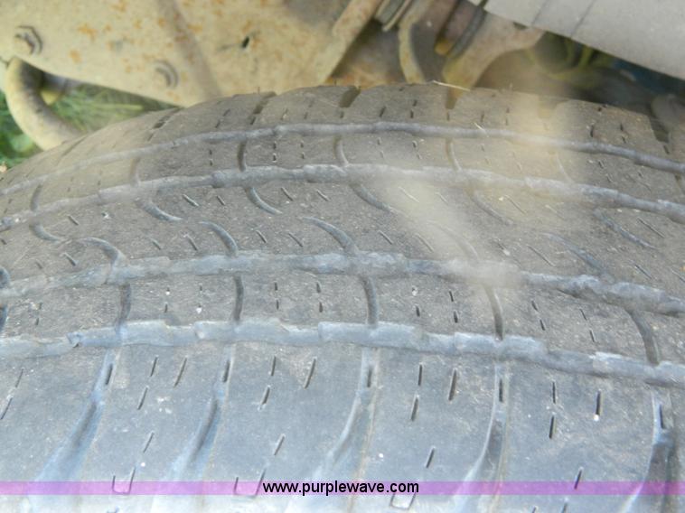 image for item B3713 1997 Ford F150 XLT pickup truck