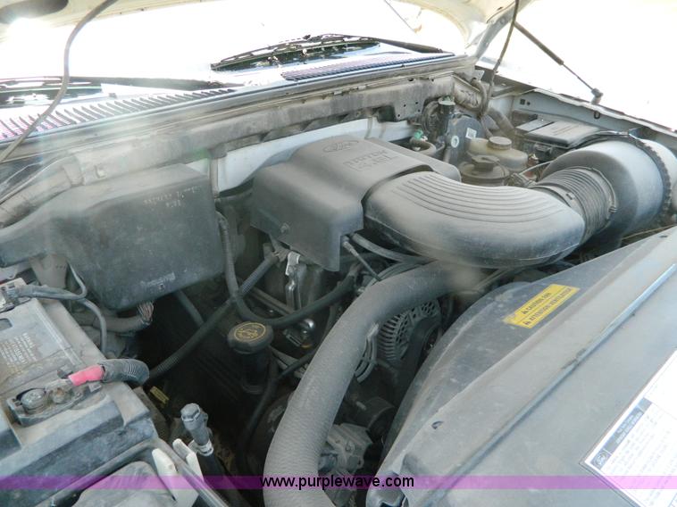 image for item B3713 1997 Ford F150 XLT pickup truck