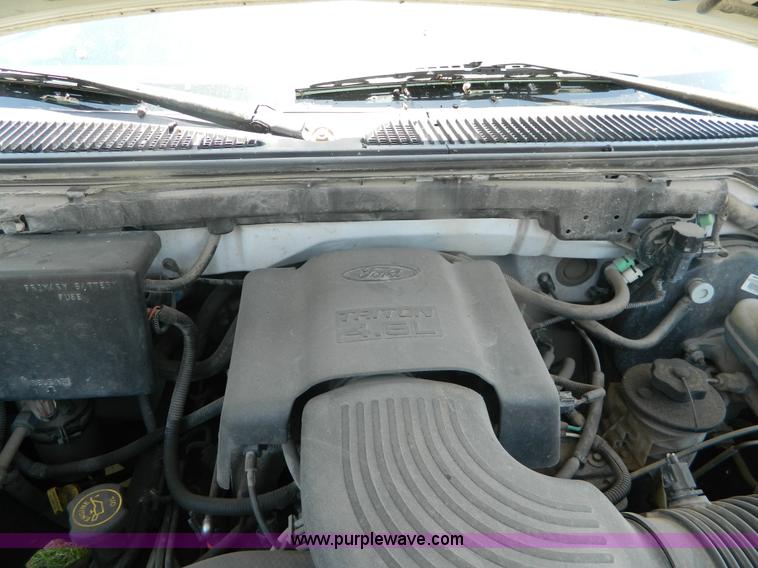 image for item B3713 1997 Ford F150 XLT pickup truck