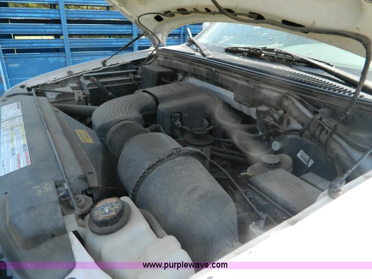 image for item B3713 1997 Ford F150 XLT pickup truck