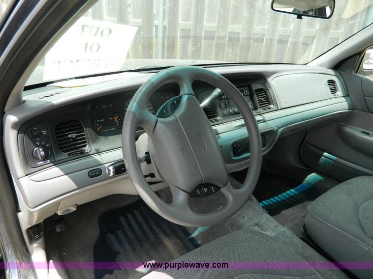 image for item B3768 1997 Ford Crown Victoria