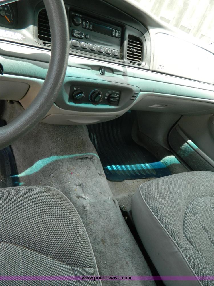 image for item B3768 1997 Ford Crown Victoria