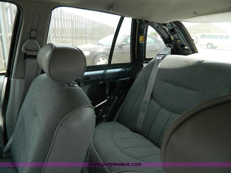 image for item B3768 1997 Ford Crown Victoria