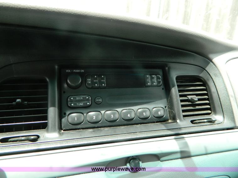 image for item B3768 1997 Ford Crown Victoria