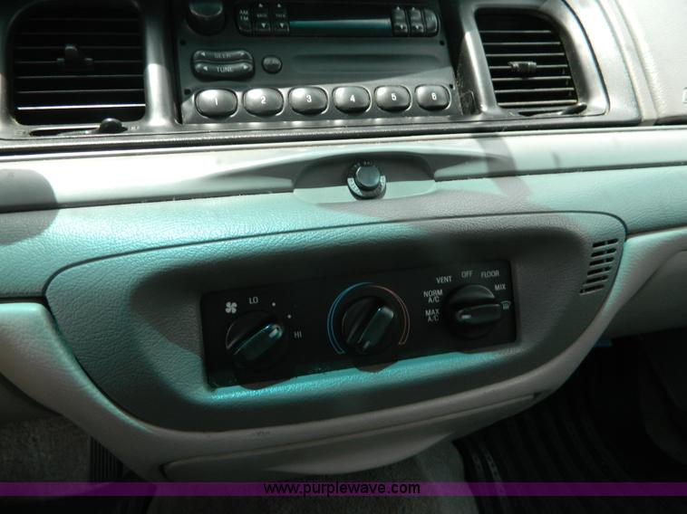 image for item B3768 1997 Ford Crown Victoria