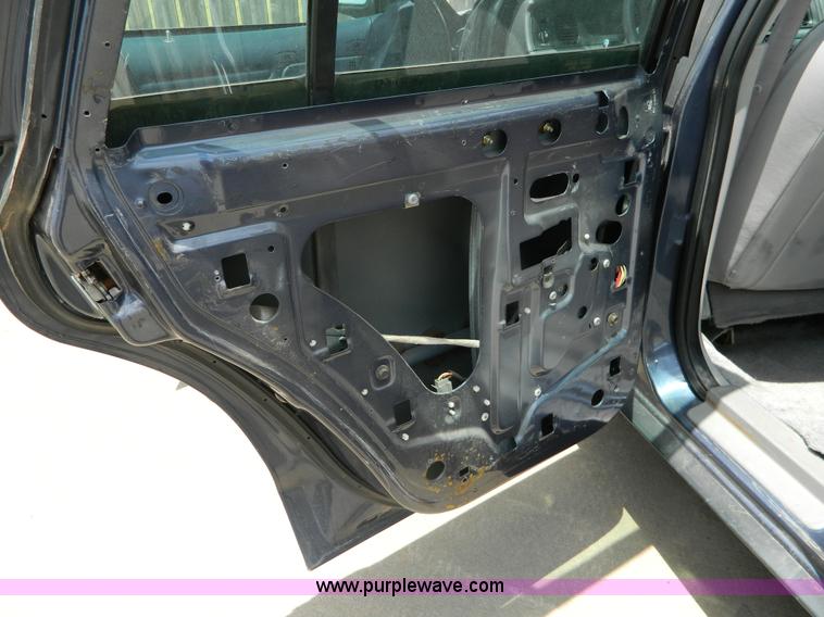 image for item B3768 1997 Ford Crown Victoria