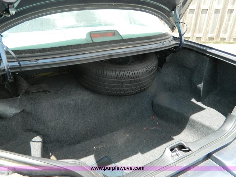 image for item B3768 1997 Ford Crown Victoria