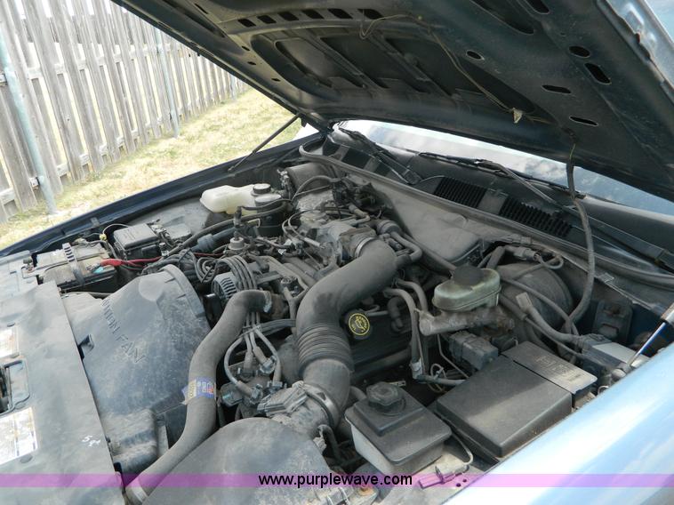 image for item B3768 1997 Ford Crown Victoria