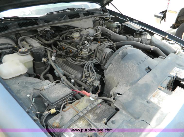 image for item B3768 1997 Ford Crown Victoria