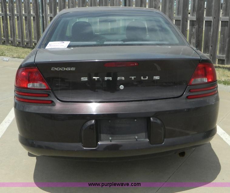 image for item B3769 2004 Dodge Stratus