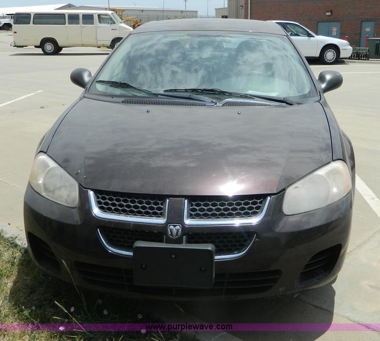 image for item B3769 2004 Dodge Stratus