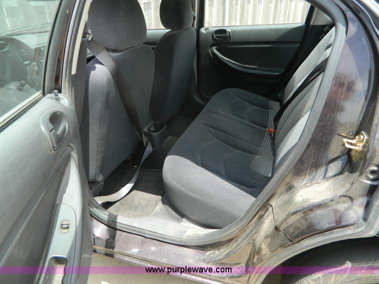 image for item B3769 2004 Dodge Stratus