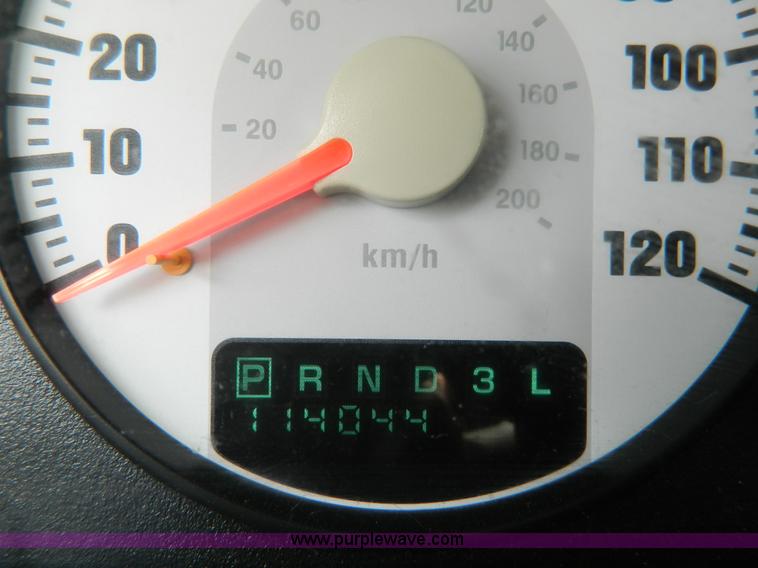 image for item B3769 2004 Dodge Stratus