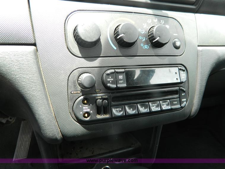 image for item B3769 2004 Dodge Stratus