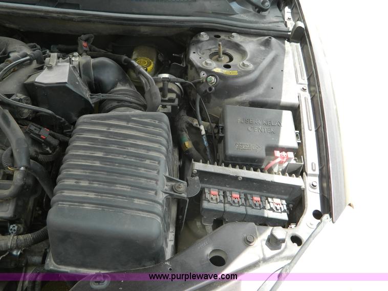 image for item B3769 2004 Dodge Stratus