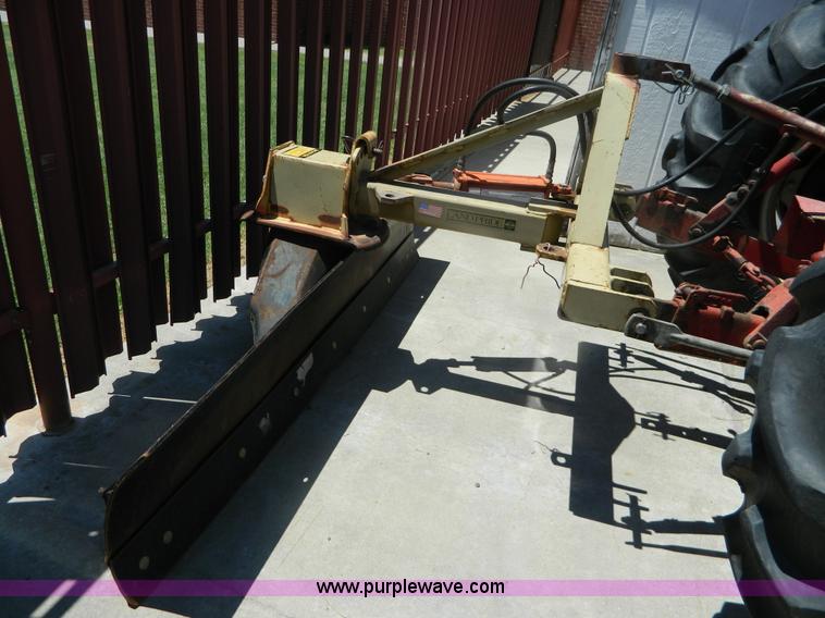 image for item B3770 1982 International 684 tractor