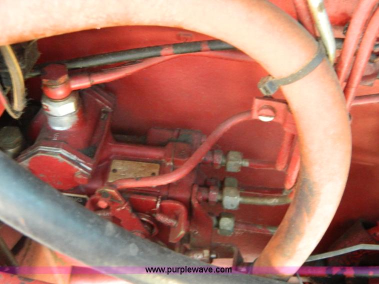 image for item B3770 1982 International 684 tractor