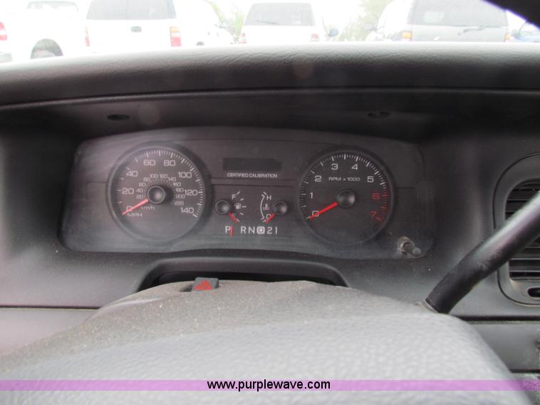 image for item B7221 2006 Ford Crown Victoria Police Interceptor