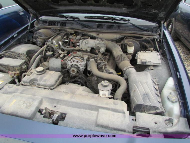 image for item B7221 2006 Ford Crown Victoria Police Interceptor