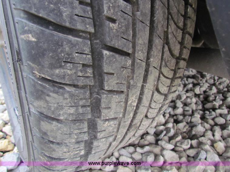 image for item B7221 2006 Ford Crown Victoria Police Interceptor