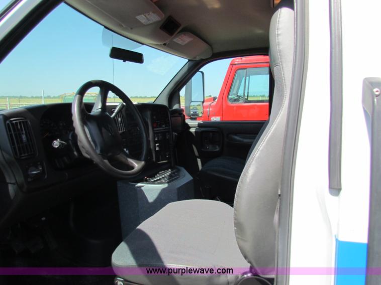 image for item B7300 2008 Chevrolet Ambulance