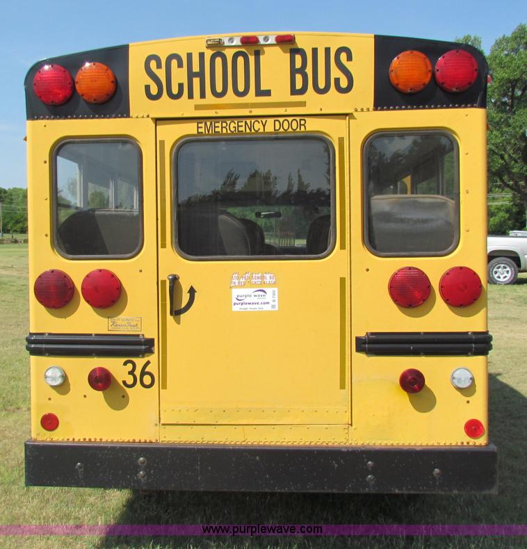image for item B7302 1992 Ford E350 school bus