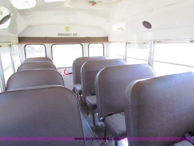 image for item B7302 1992 Ford E350 school bus