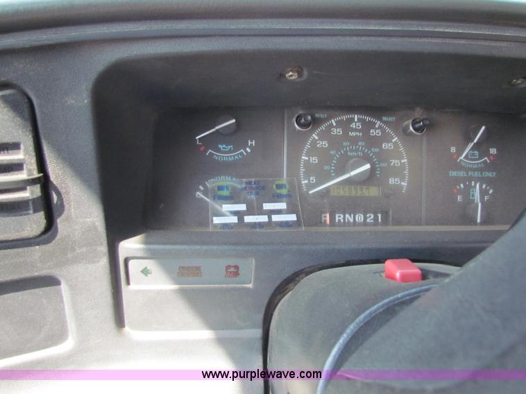 image for item B7302 1992 Ford E350 school bus