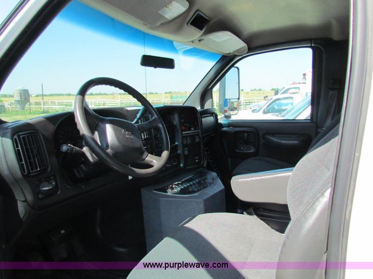 image for item B7318 2008 Chevrolet Ambulance