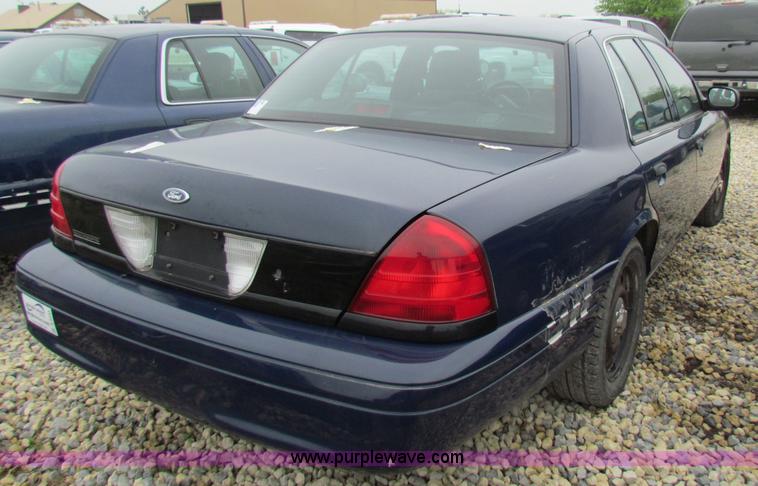 image for item B8633 2007 Ford Crown Victoria Police Interceptor