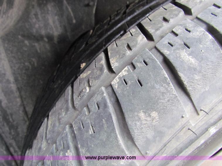 image for item B8633 2007 Ford Crown Victoria Police Interceptor