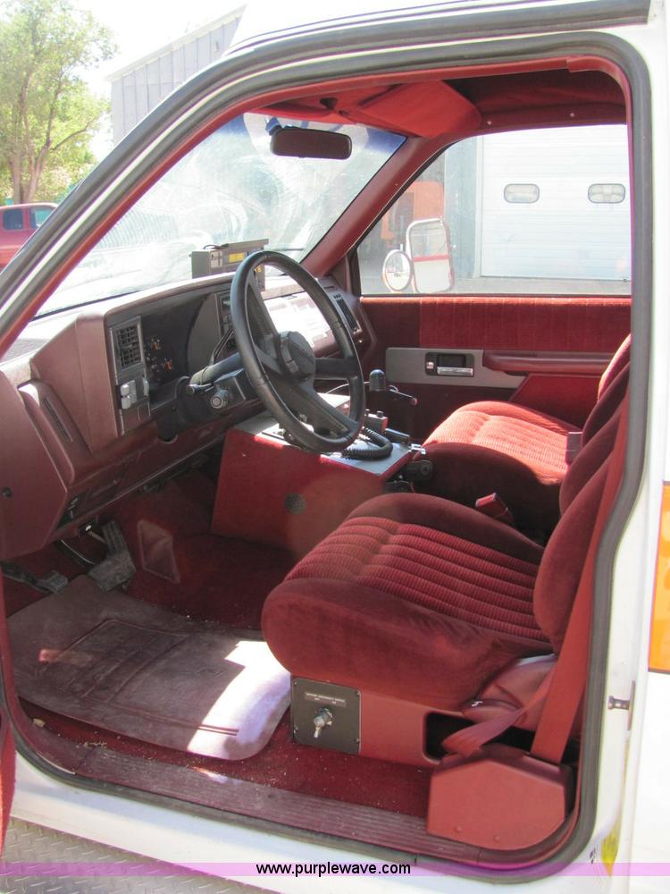 image for item C2567 1992 Chevrolet 3500 ambulance