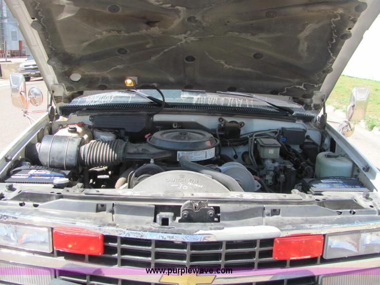 image for item C2567 1992 Chevrolet 3500 ambulance