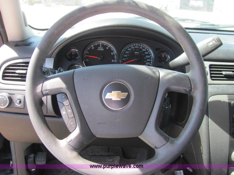 image for item C2568 2008 Chevrolet Tahoe LS SUV